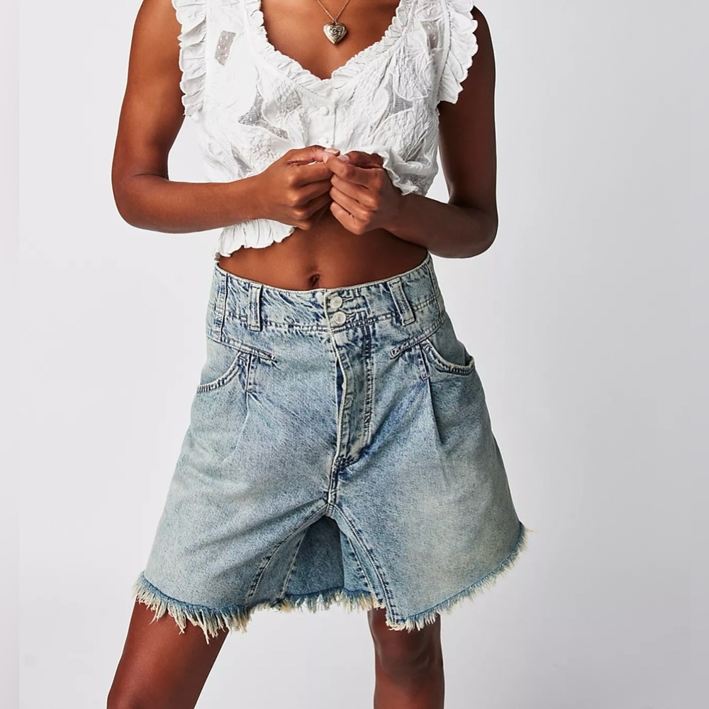 Free People We The Free  Nelson Harem Denim  Shorts ~ Medium ~ NWOT